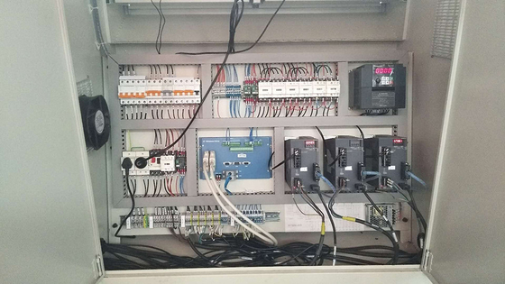 2mmの厚いスポンジのブロックの横の泡の打抜き機はカスタマイズした