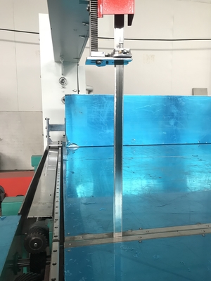 手動縦PUの泡の打抜き機1200mmの高さの最高速度