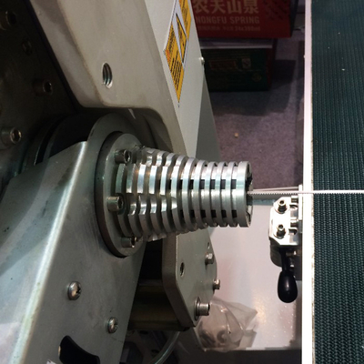 横の振動の刃ポリウレタン スポンジの打抜き機380V 50HZ