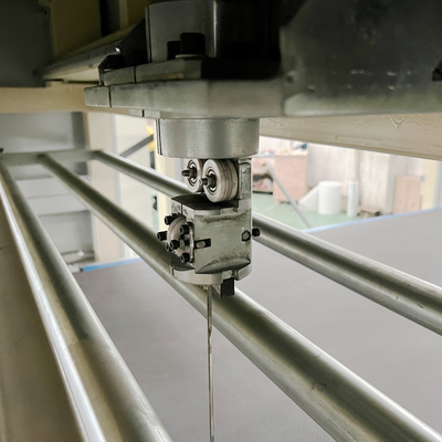 5KW自動スポンジの泡の打抜き機の垂直回転のタイプ