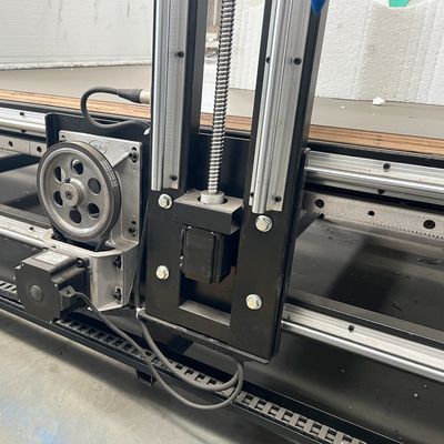 3D CNC 3の軸線は発泡スチロールシートのためのCNC Epsの泡のカッターを不正に操作する