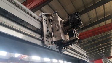 縦および横の適用範囲が広い第2切断のソファーPUの泡の打抜き機CNC
