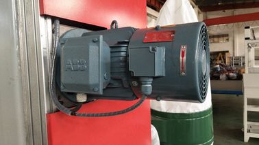 横のD&T CNCおよび機械に自動管の打抜き機をする縦ポリ塩化ビニールの管