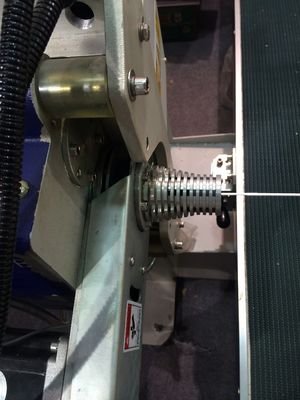 高速CNCの振動の刃のスポンジの泡の打抜き機6kw