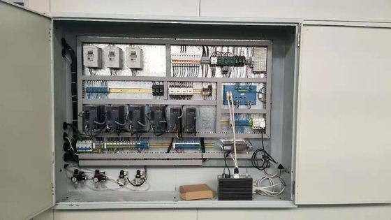 40m/Min泡の直立物CNCのスポンジの打抜き機は第2形を切った