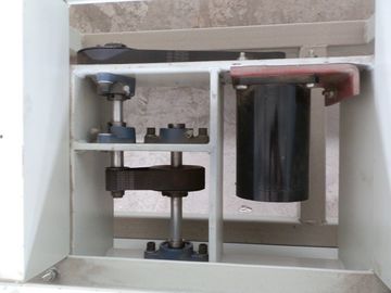 コンピュータ化された 5 つの車輪 PU の泡の打抜き機の複雑な枕形 8.5kw