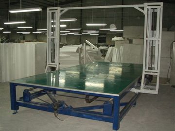 自動CNC 3Dの形は中国機械製造業者からの泡のカッターを不正に操作します