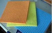 打抜き機の側面図を描く高い 効率的な のスポンジの生産ライン