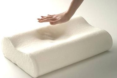 移動テーブルのスポンジのマットレスの打抜き機の第 2 スポンジのカッターが付いている熱い販売 PU のスポンジのカッター