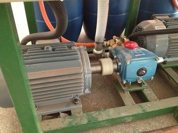 衣類/靴、37KW のためのフル オートマチックの横の生産ラインを海綿で洗って下さい